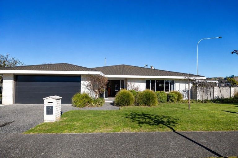 Photo of property in 2 Fern Grove, Taradale, Napier, 4112