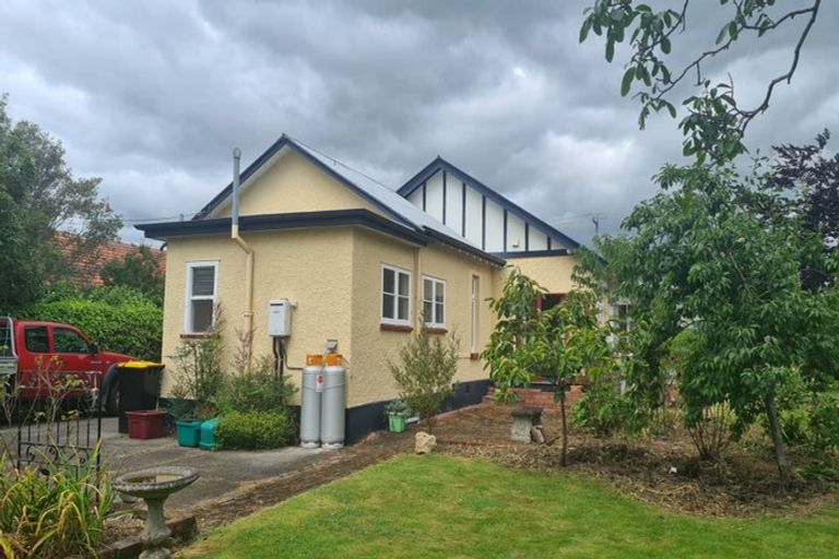 Photo of property in 16 Upper Plain Road, Masterton, 5810