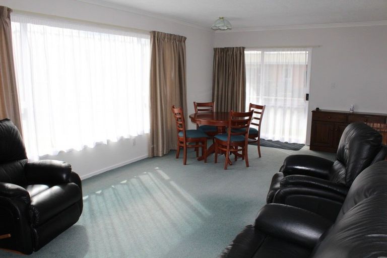 Photo of property in 9a Calder Place, Winton, 9720