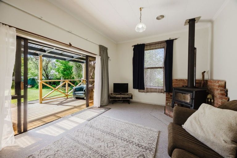 Photo of property in 3 Melville Street, Waipawa, 4210