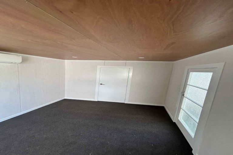 Photo of property in 47a Napier Road, Havelock North, 4130