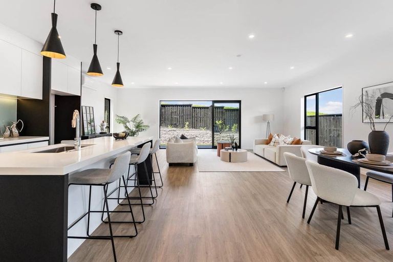 Photo of property in 92 Huanui Drive, Wainui, 0992