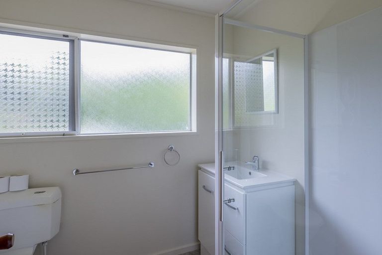 Photo of property in 22 Karu Crescent, Waikanae, 5036
