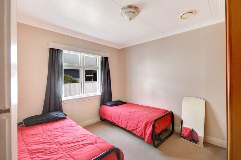 Photo of property in 19 Burns Street, Milton, 9220