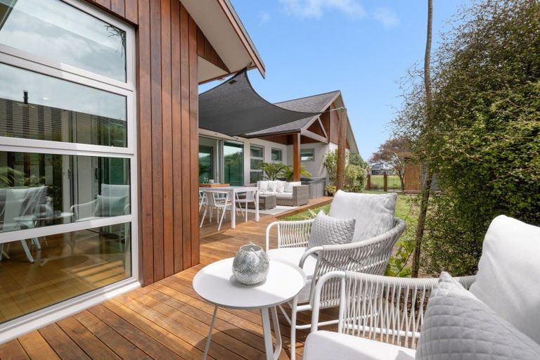 Photo of property in 10 Palazzo Drive, Papamoa Beach, Papamoa, 3118