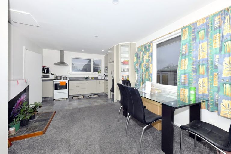 Photo of property in 39 Kathleen Crescent, Hornby, Christchurch, 8042