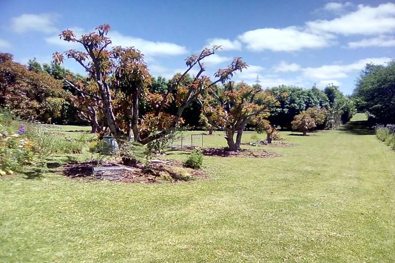Photo of property in 6 Pukeatua Road, Maungatapere, Whangarei, 0179