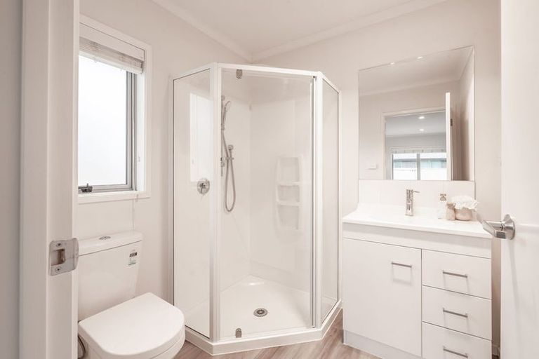 Photo of property in 100 Puhirake Crescent, Pyes Pa, Tauranga, 3112