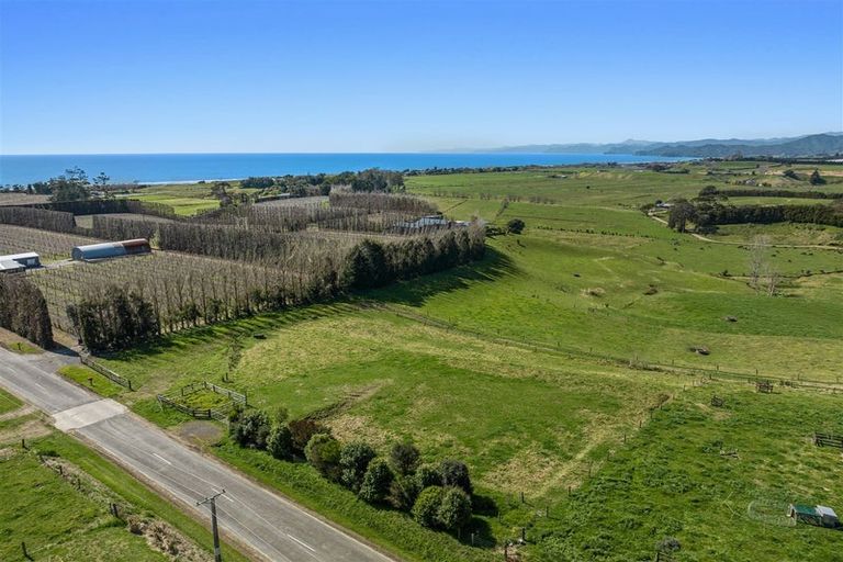 Photo of property in 61 Tirohanga Road, Tirohanga, Opotiki, 3197