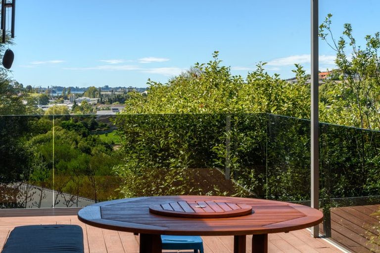 Photo of property in 11 Southill Way, Pyes Pa, Tauranga, 3112