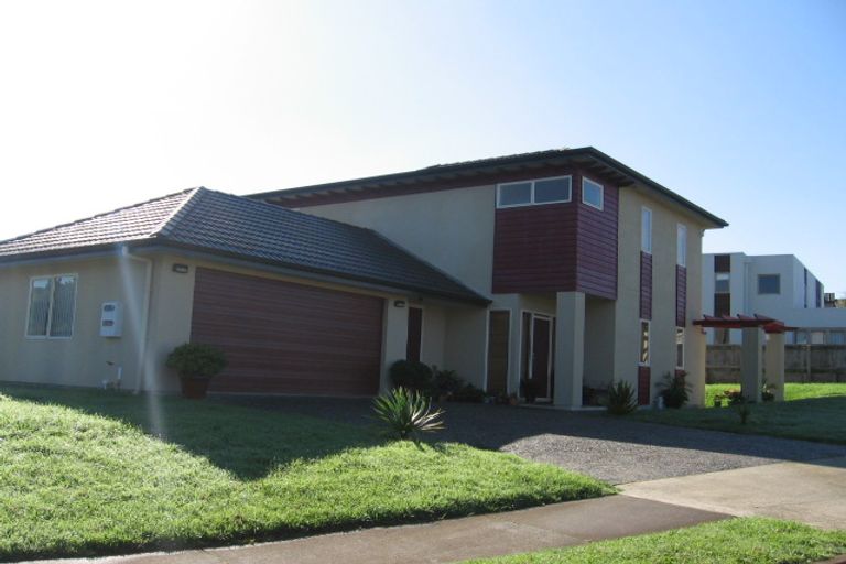Photo of property in 17 Kinleith Way, Albany, Auckland, 0632