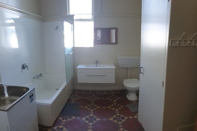 Photo of property in 21 Aramoana Avenue, Devonport, Auckland, 0624