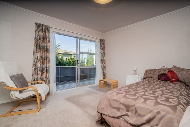 Photo of property in 23 Jellicoe Road, Murrays Bay, Auckland, 0630