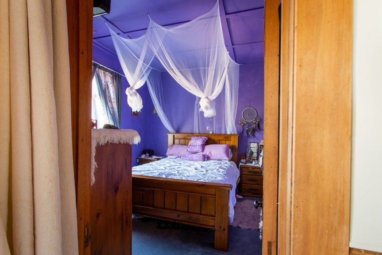 Photo of property in 25 Ruahine Street, Dannevirke, 4930