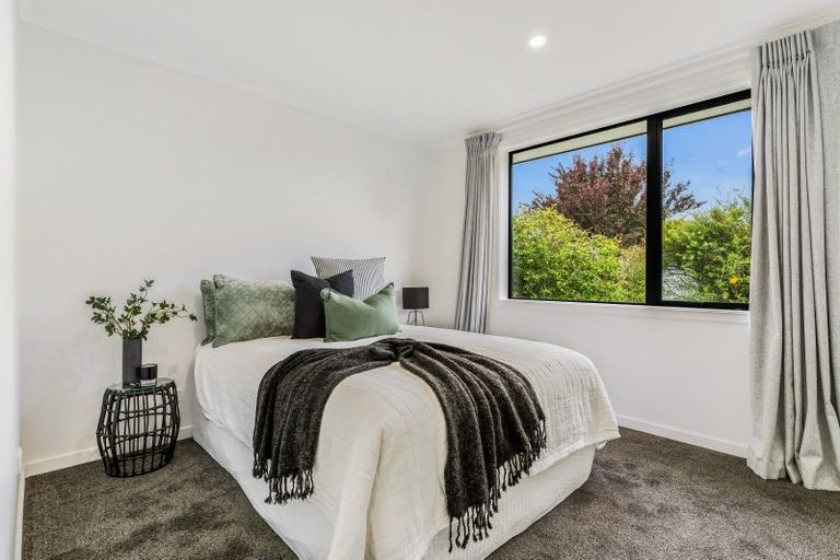 Photo of property in 68 Park Street, Winton, 9720