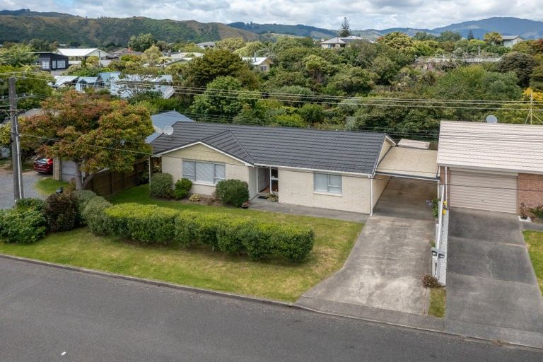 Photo of property in 20 Menin Road, Raumati South, Paraparaumu, 5032