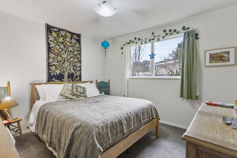 Photo of property in 20 Pinedale Place, Henderson, Auckland, 0610