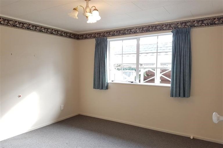 Photo of property in 54 Shamrock Street, Takaro, Palmerston North, 4412