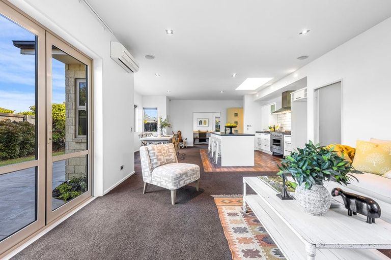 Photo of property in 5 Millpark Place, Northwood, Christchurch, 8051