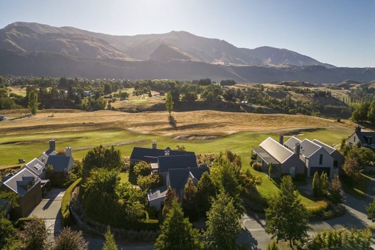 Photo of property in Millbrook Resort, 9 Ayrburn Ridge, Arrowtown, Queenstown, 9371