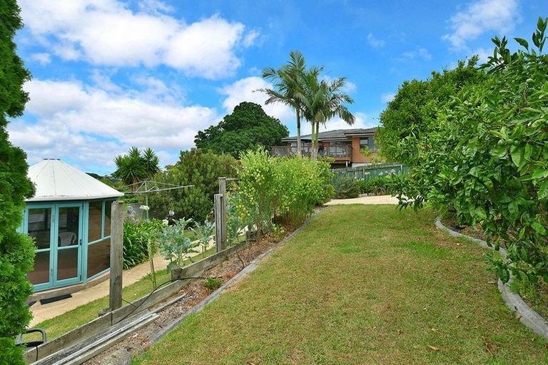 Photo of property in 35 Totara Road, Stanmore Bay, Whangaparaoa, 0932