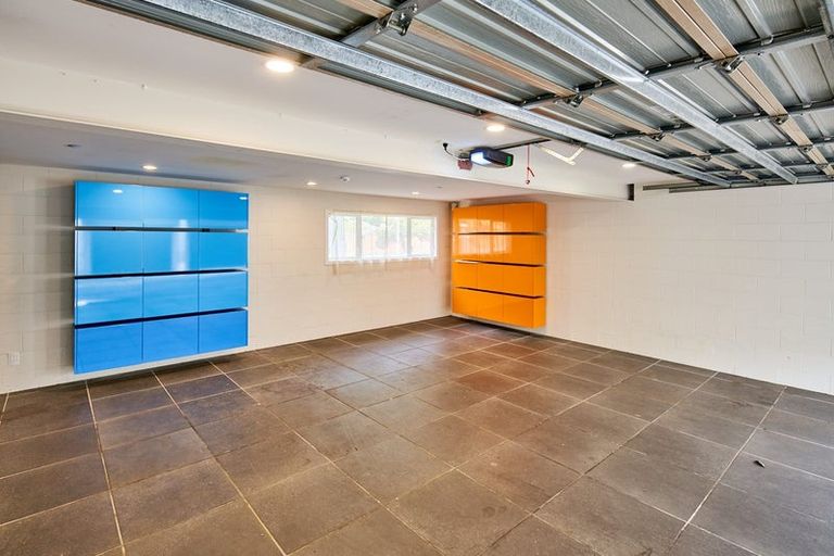 Photo of property in 12a Glenmore Street, Thorndon, Wellington, 6011