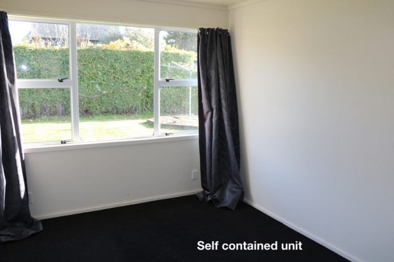 Photo of property in 28 Charles Road, Hannahs Bay, Rotorua, 3010
