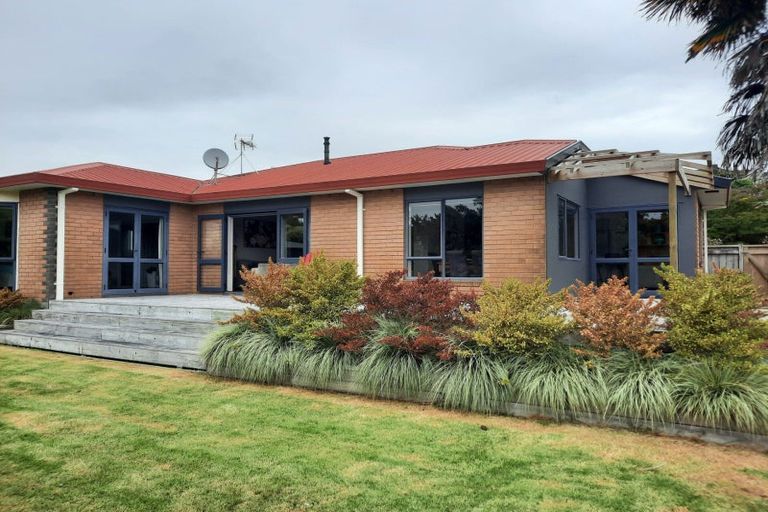 Photo of property in 19 Ashmore Drive, Frankleigh Park, New Plymouth, 4310