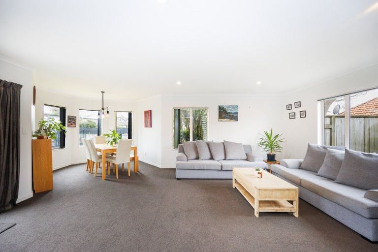 Photo of property in 46c Pahiatua Street, Hokowhitu, Palmerston North, 4410