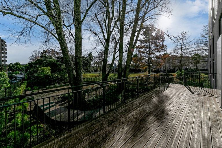 Photo of property in 1817a Great North Road, Avondale, Auckland, 1026