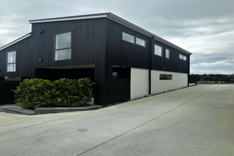 Photo of property in 72b Weatherly Road, Torbay, Auckland, 0630