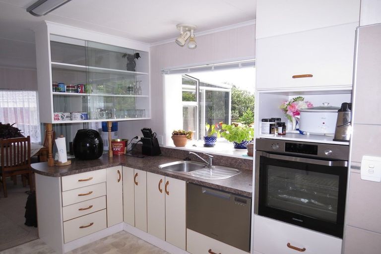 Photo of property in 43 Meadowbrook Drive, Cloverlea, Palmerston North, 4412
