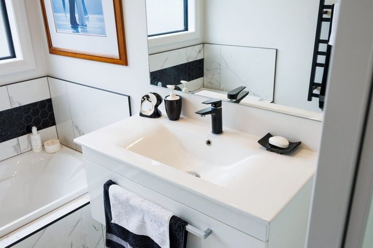 Photo of property in 115a James Line, Kelvin Grove, Palmerston North, 4414