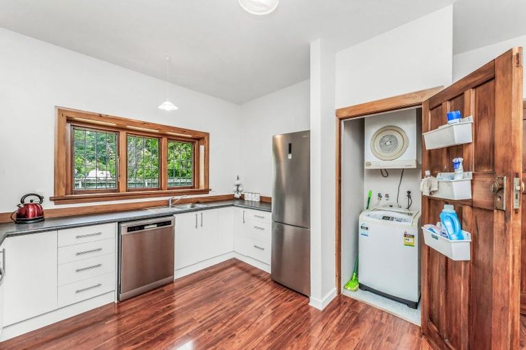 Photo of property in 29 Broadway Avenue, Waikuku Beach, 7473