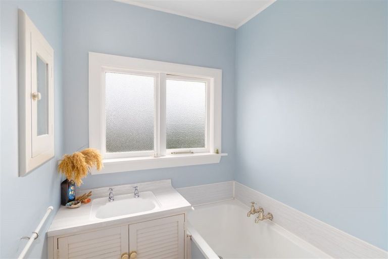 Photo of property in 54 Aotea Terrace, Huntsbury, Christchurch, 8022