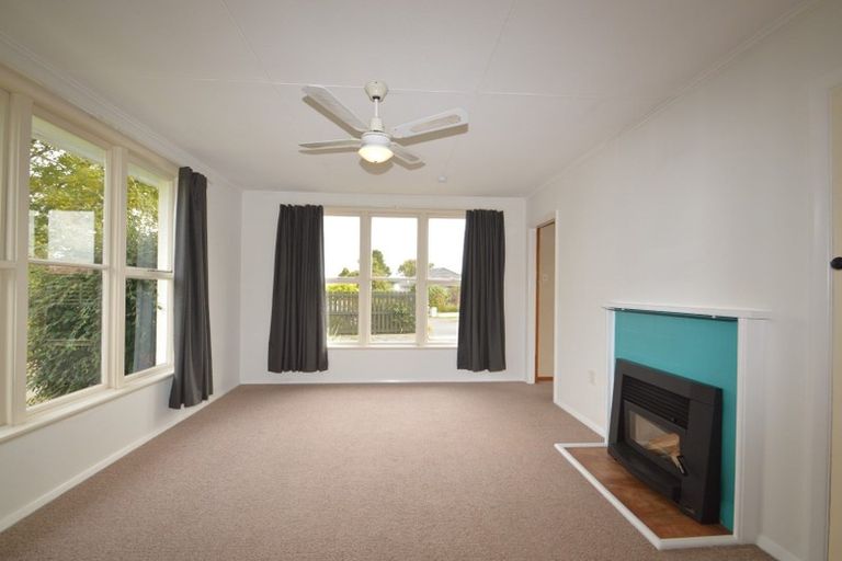 Photo of property in 76 Adamson Crescent, Glengarry, Invercargill, 9810