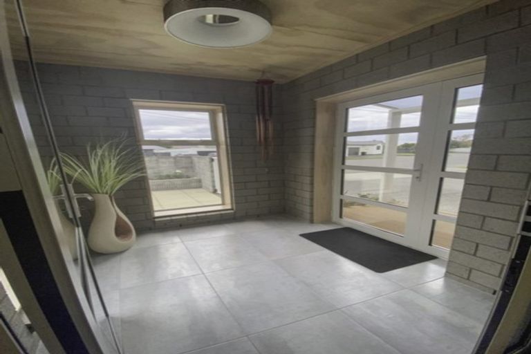 Photo of property in 10 Oriental Street, Welbourn, New Plymouth, 4312