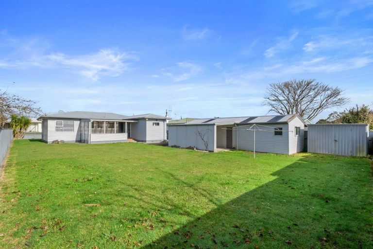 Photo of property in 27 Cargill Street, Levin, 5510