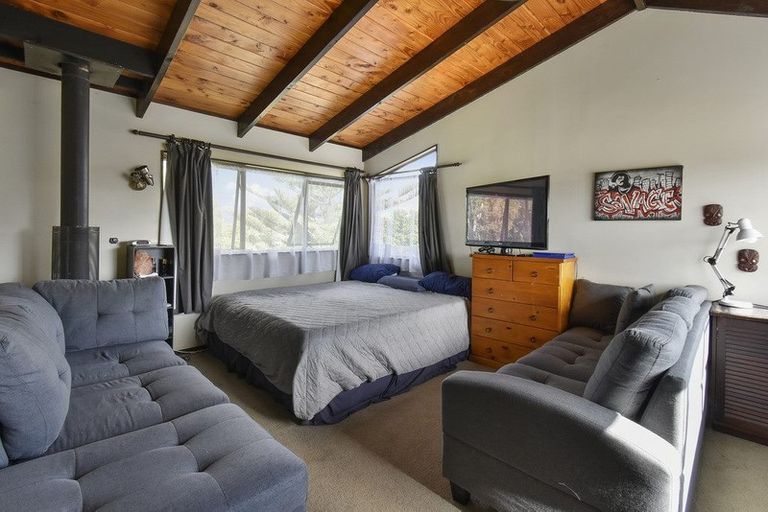 Photo of property in 6 Mcinnes Road, Weymouth, Auckland, 2103