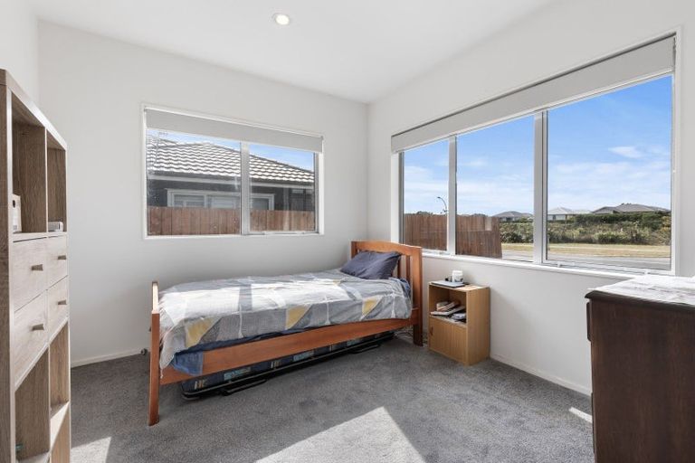 Photo of property in 12 Huarahi Pai Road, Huapai, Kumeu, 0810