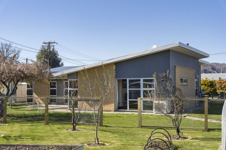 Photo of property in 35 Eureka Street, Alexandra, 9320