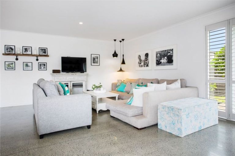 Photo of property in 26 Kohia Way, Huapai, Kumeu, 0810