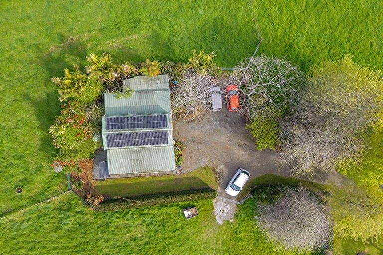 Photo of property in 11 Te Pahi River Drive, Paparoa, Maungaturoto, 0583