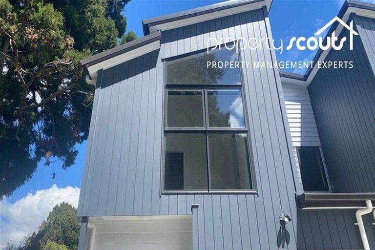 Photo of property in 15 Rangimarie Close, Opaheke, Papakura, 2113