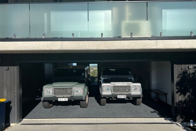 Photo of property in 11b Montgomery Avenue, Rothesay Bay, Auckland, 0630