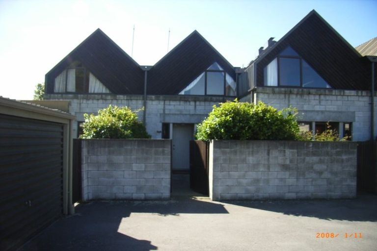 Photo of property in 2/67 Saint Albans Street, St Albans, Christchurch, 8014