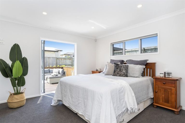 Photo of property in 19 Puhirake Crescent, Pyes Pa, Tauranga, 3112