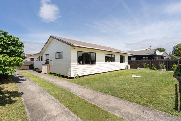 Photo of property in 40b Hartford Avenue, Papamoa Beach, Papamoa, 3118