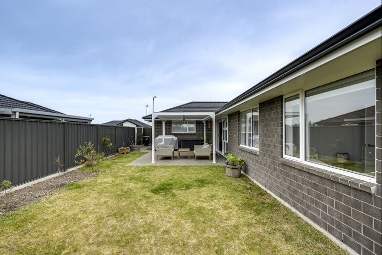 Photo of property in 26 Hurunui Drive, Te Awa, Napier, 4110