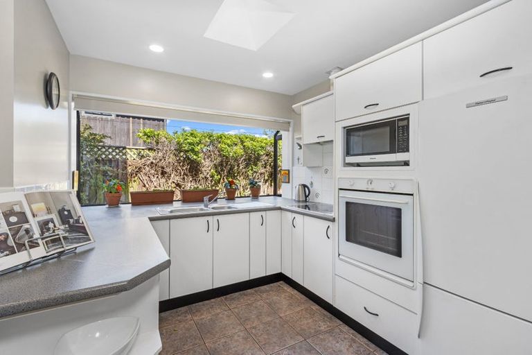 Photo of property in 29 Greystoke Lane, Avonhead, Christchurch, 8042